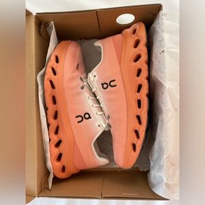 NEW w/ BOX On Clouds Running Men's Cloudtilt Shoes Size 10.5D Ivory / Canyon